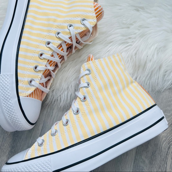 NWT Converse Chuck Taylor All Star Lift Platform Stripes Women’s Shoes - Picture 4 of 8